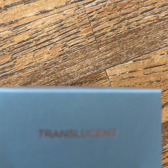 KAB COSMETICS LOOSE TRANSLUCENT SETTING POWDER - Picture 3 of 3